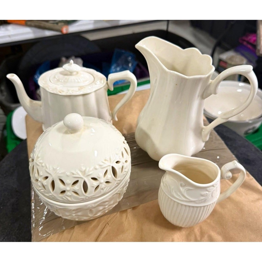 I Godinger & Co White Cream Lace Porcelain Tea Set Teapot Pitcher Sugar Creamer